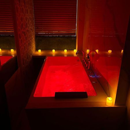 Rooftop Inn Мале Екстериор снимка