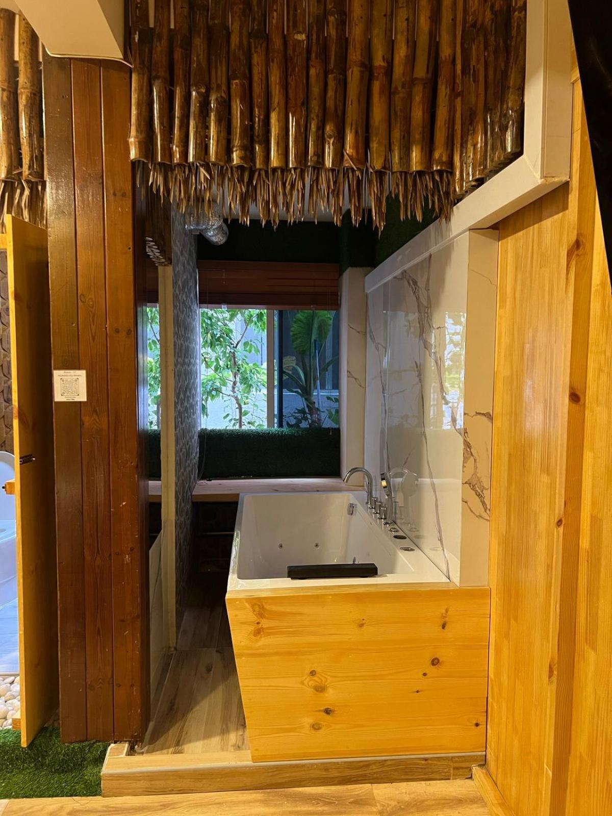 Rooftop Inn Мале Екстериор снимка
